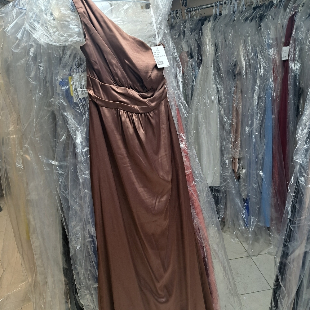 Dessy Collection TH063...One-Shoulder Draped Satin Maxi Dress...Latte...Size 8 - Picture 9 of 9